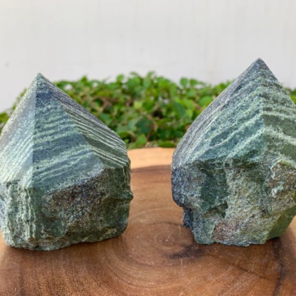 Green Zebra Jasper Polished Point, Crystal Grid Points, Boho Artwork, Healing - Picture 2 of 5